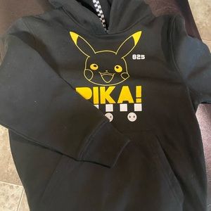 Black and yellow hoodie - PIKA HOODIE XS